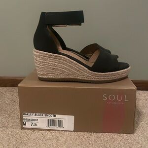 Womens Soul Naturalizer black Velcro wedges, size 7.5